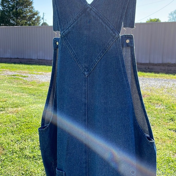 Overalls Capri Length - Picture 4 of 10
